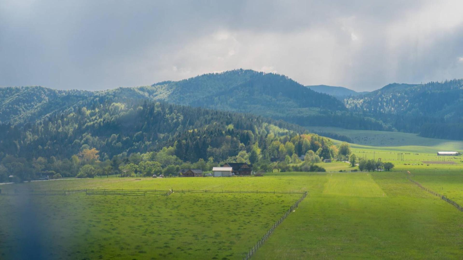 ホテル Penzion Maly Majer Podlesok Hrabušice エクステリア 写真